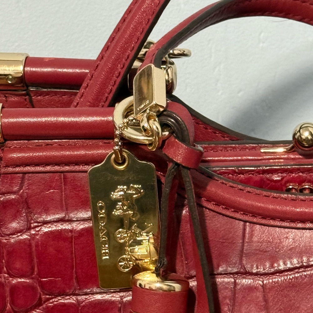 Coach Madison Carrie Croc Classic Embossed Kisslock in Red - Picture 16 of 16